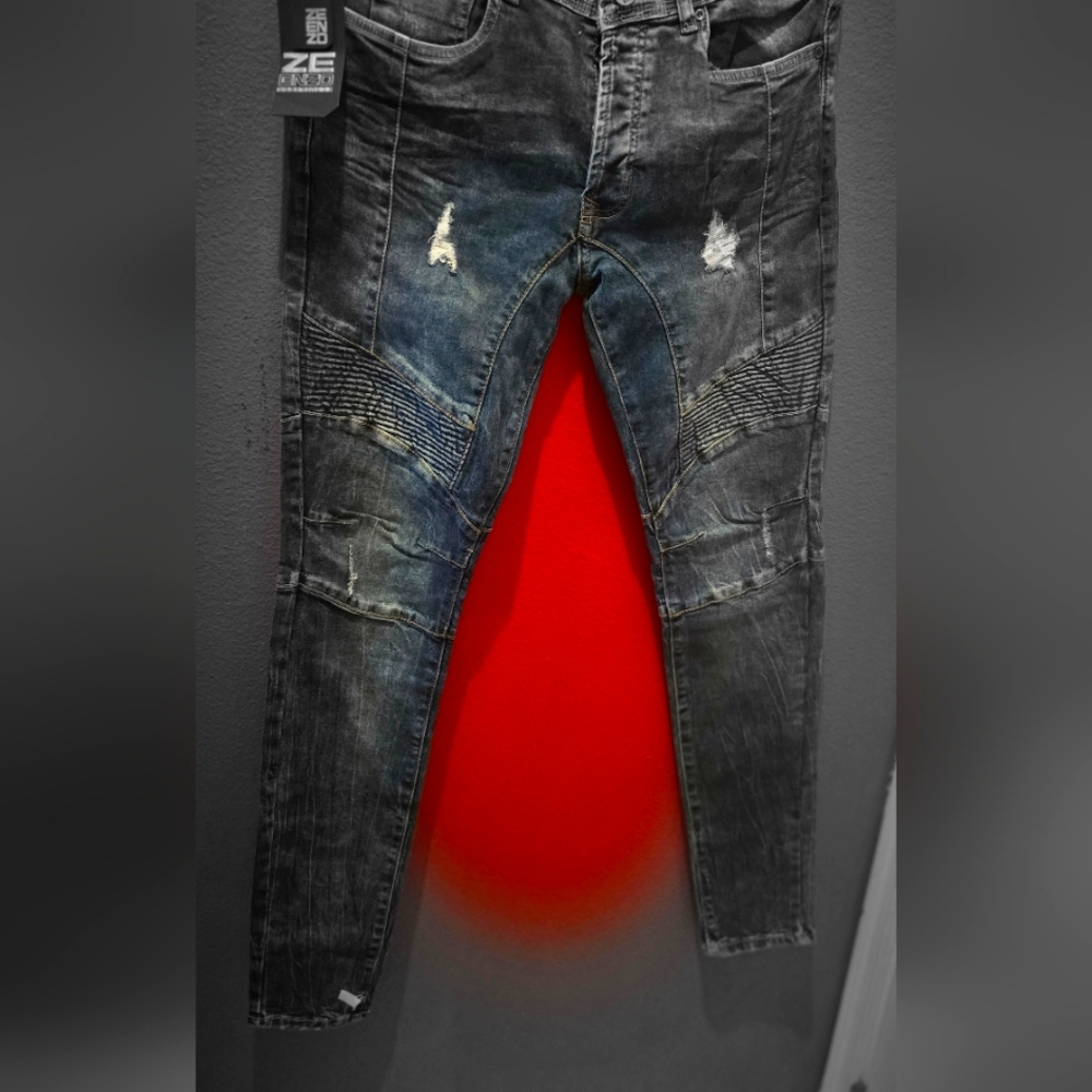 Enzo Angiolini Black Skinny Jeans with Ribbed Panels